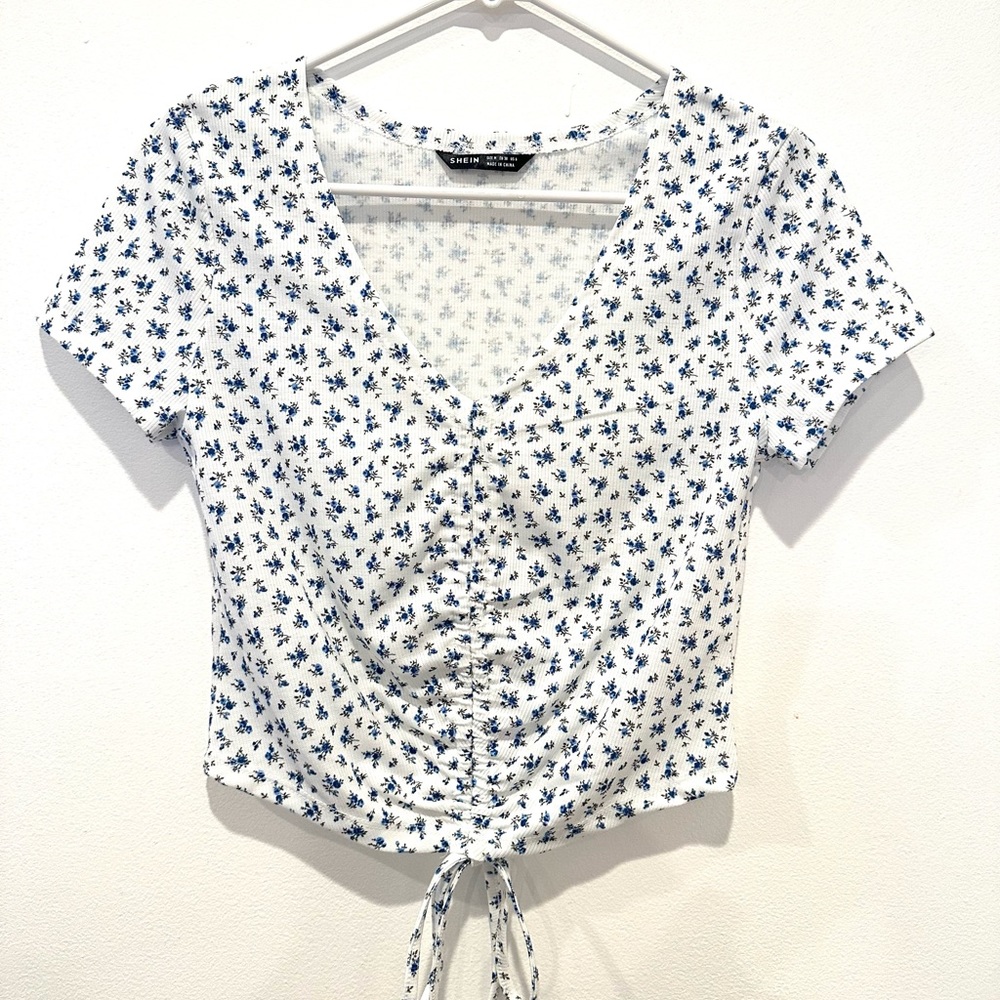 SHEIN Floral Crop Shirt